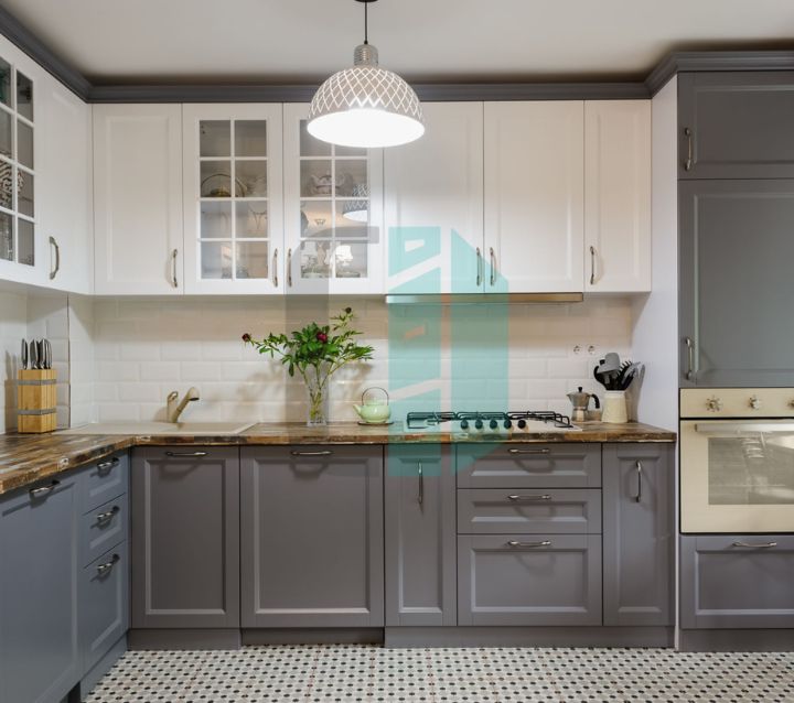 Stylish kitchen with two-tone cabinets, contrasting colors for a dynamic and modern design